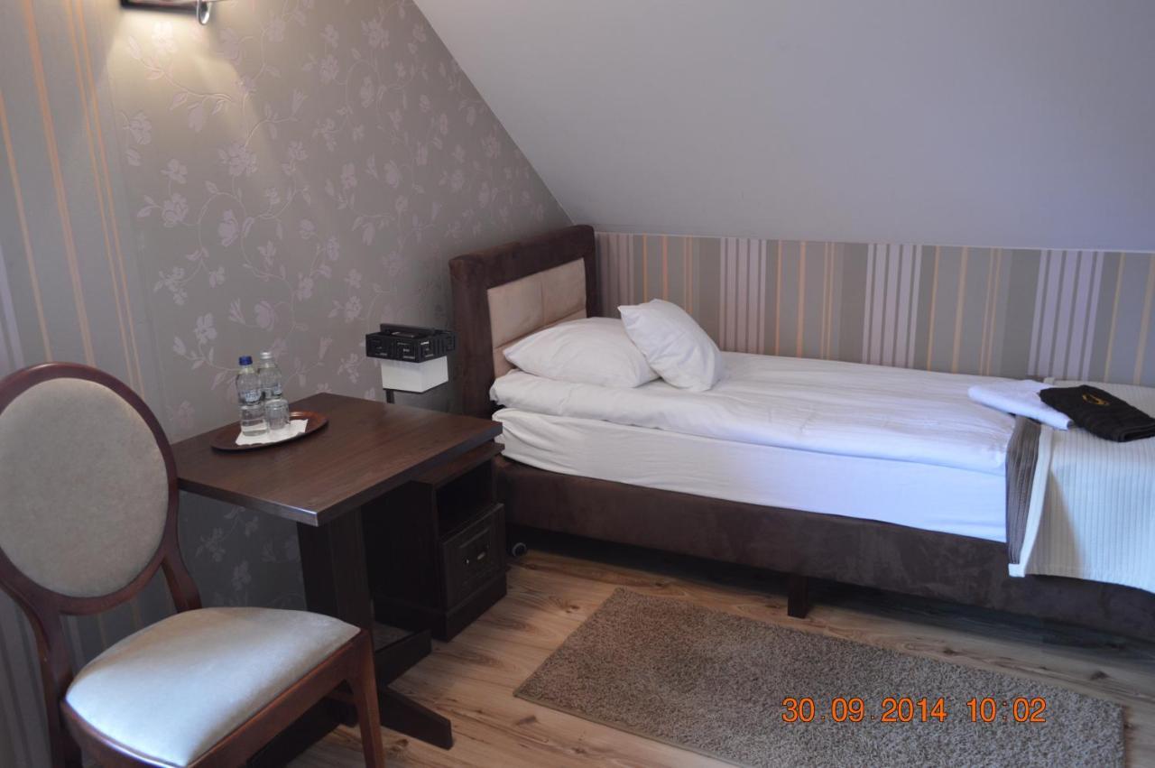 Zajazd Zlota Podkowa Wrocki Chambre photo