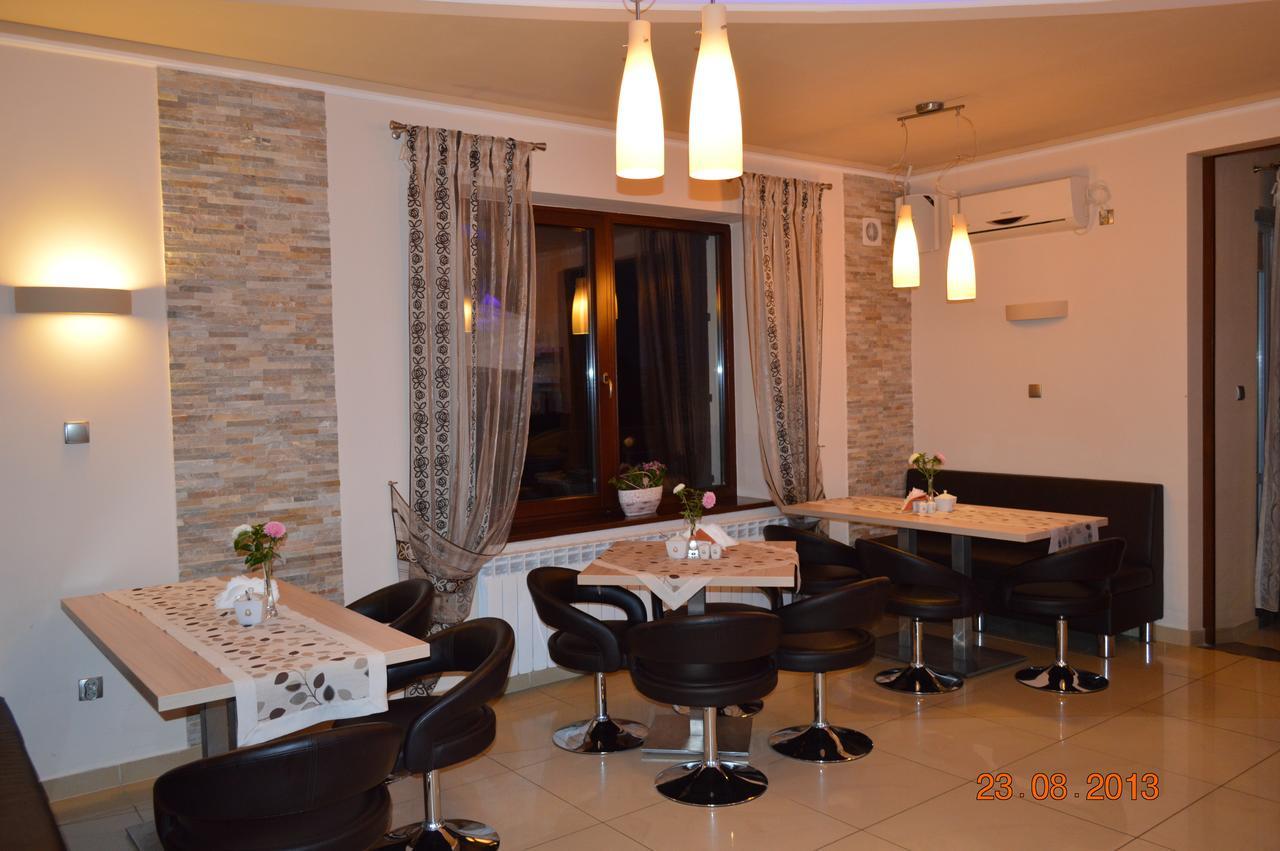 Zajazd Zlota Podkowa Wrocki Extérieur photo